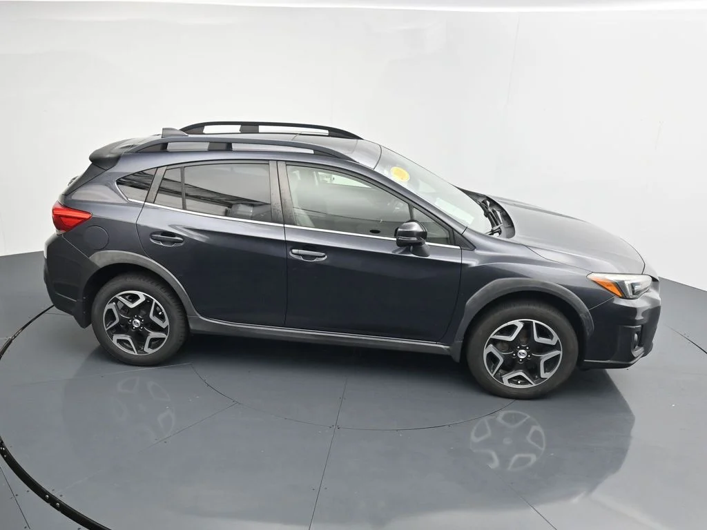 Used 2018 Gray Subaru 2.0i Limited image 32