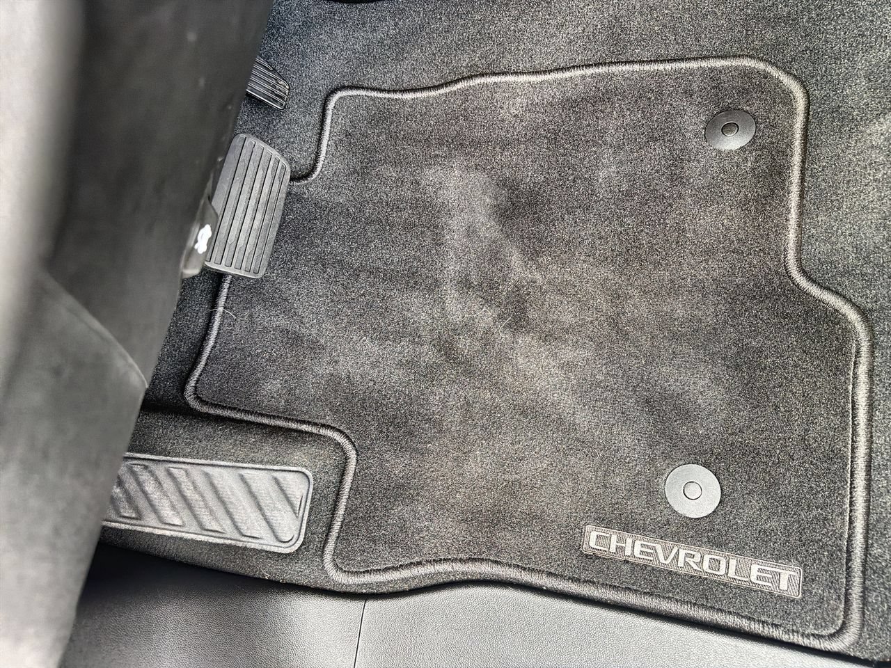 Used 2025 Dark Ash Metallic Chevrolet High Country image 30