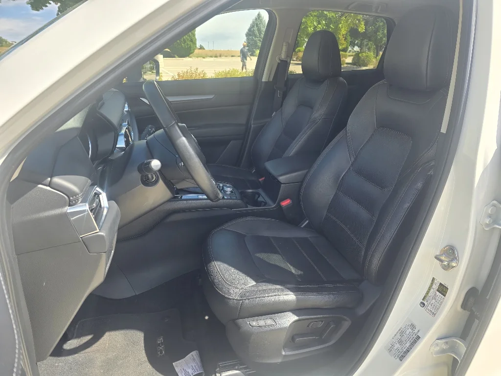Used 2022 Snowflake White Pearl Mica Mazda 2.5 S Preferred Package image 13