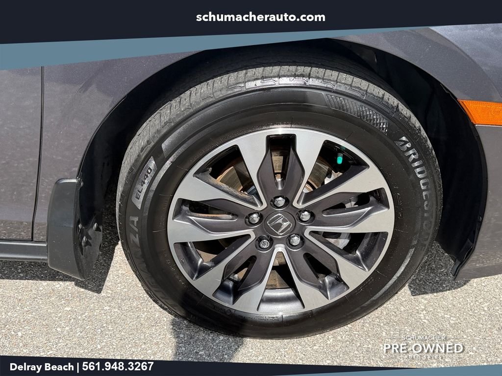 Used 2024 Black Honda EX-L image 19