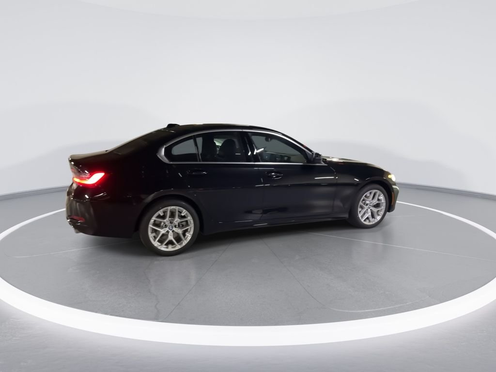 2025 BMW 3 Series 330i - Photo 8