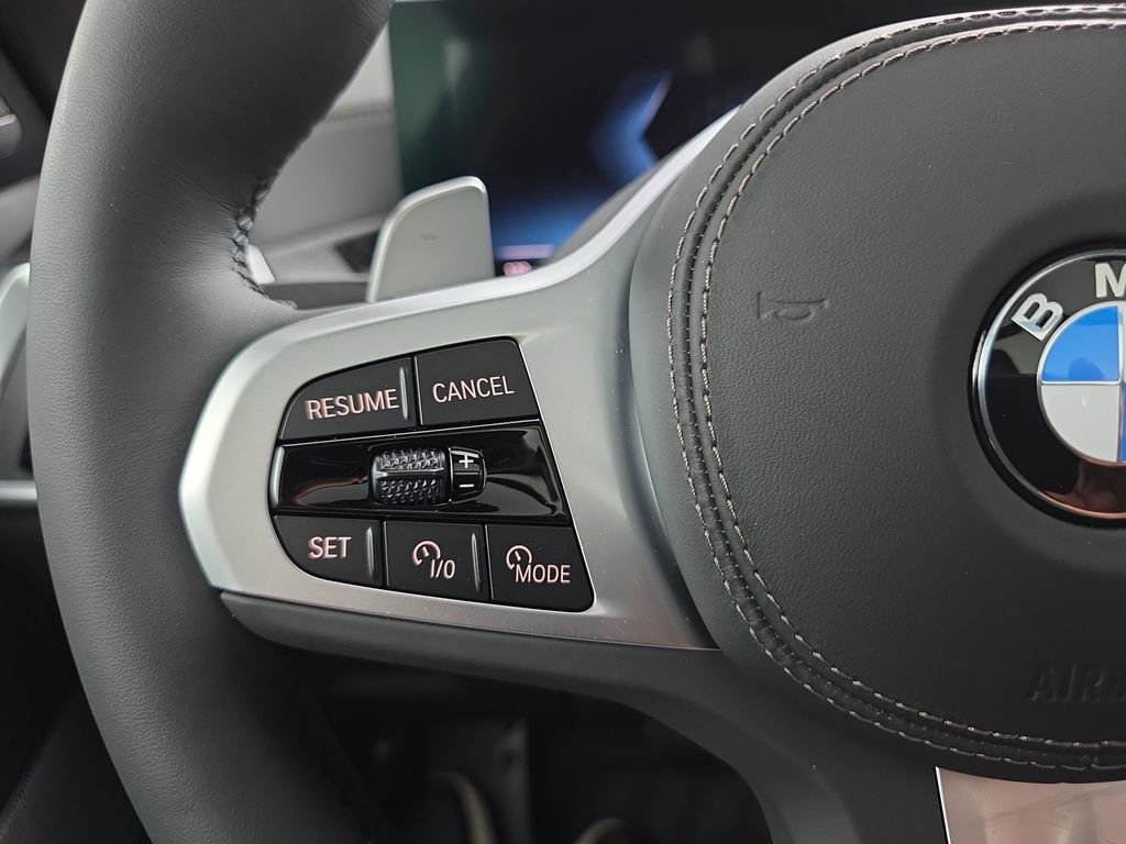 New 2026 Alpine White BMW xDrive40i image 17