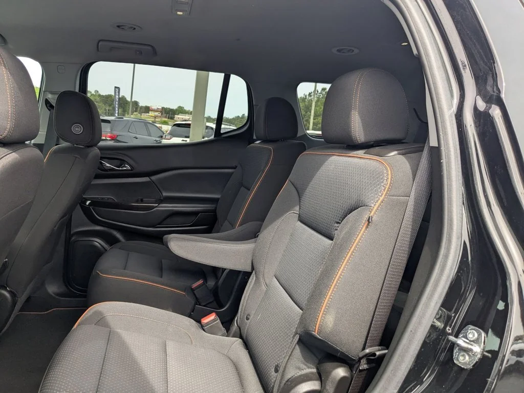 Used 2023 Ebony Twilight Metallic GMC AT4 image 24