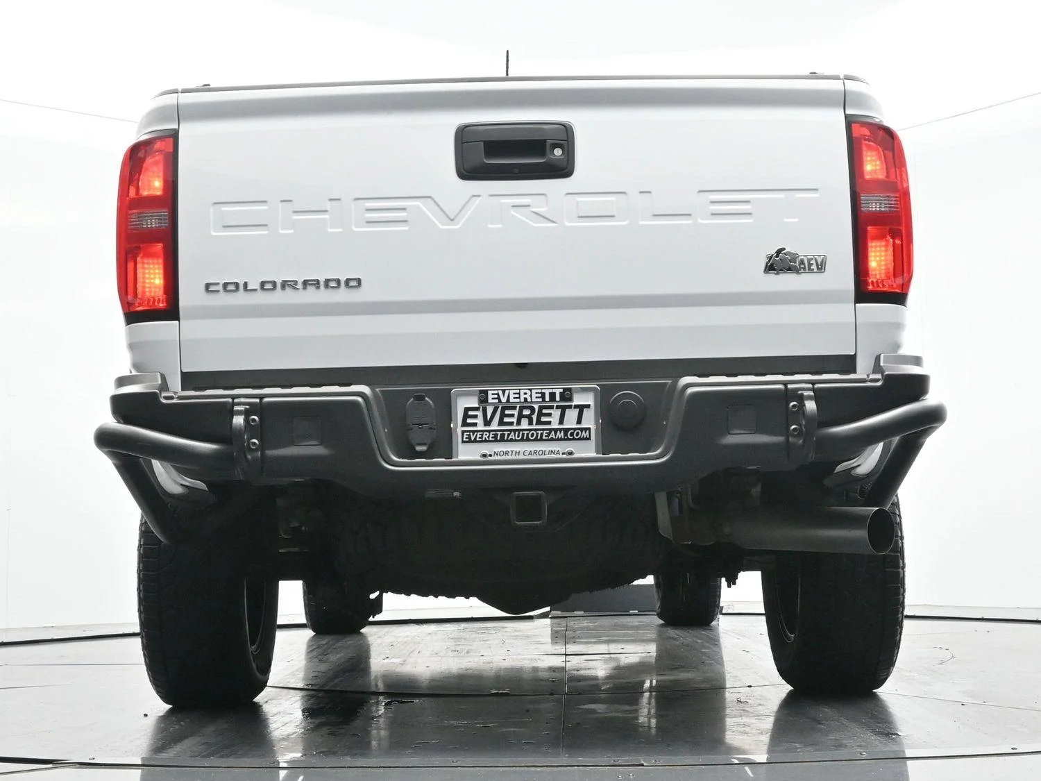 Used 2022 Summit White Chevrolet ZR2 image 43
