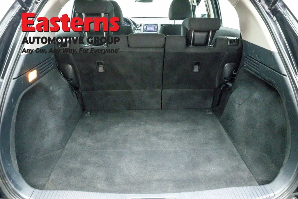 Used 2018 Black Honda LX image 9