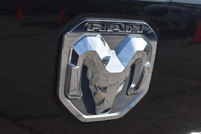 Used 2019 Black Ram Big Horn/Lone Star image 17