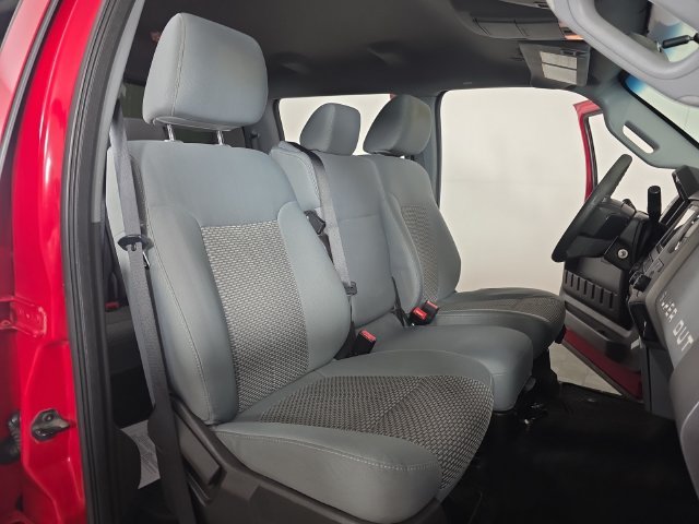Used 2011 Red Ford XLT image 29
