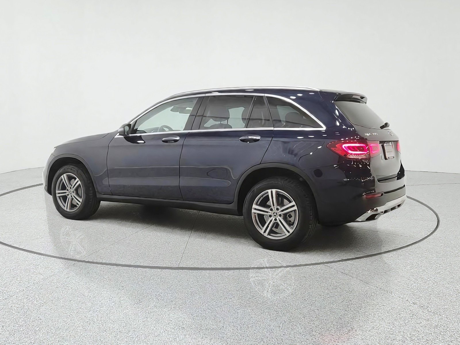 Used 2022 Lunar Blue Metallic Mercedes-Benz GLC 300 4MATIC® SUV image 7
