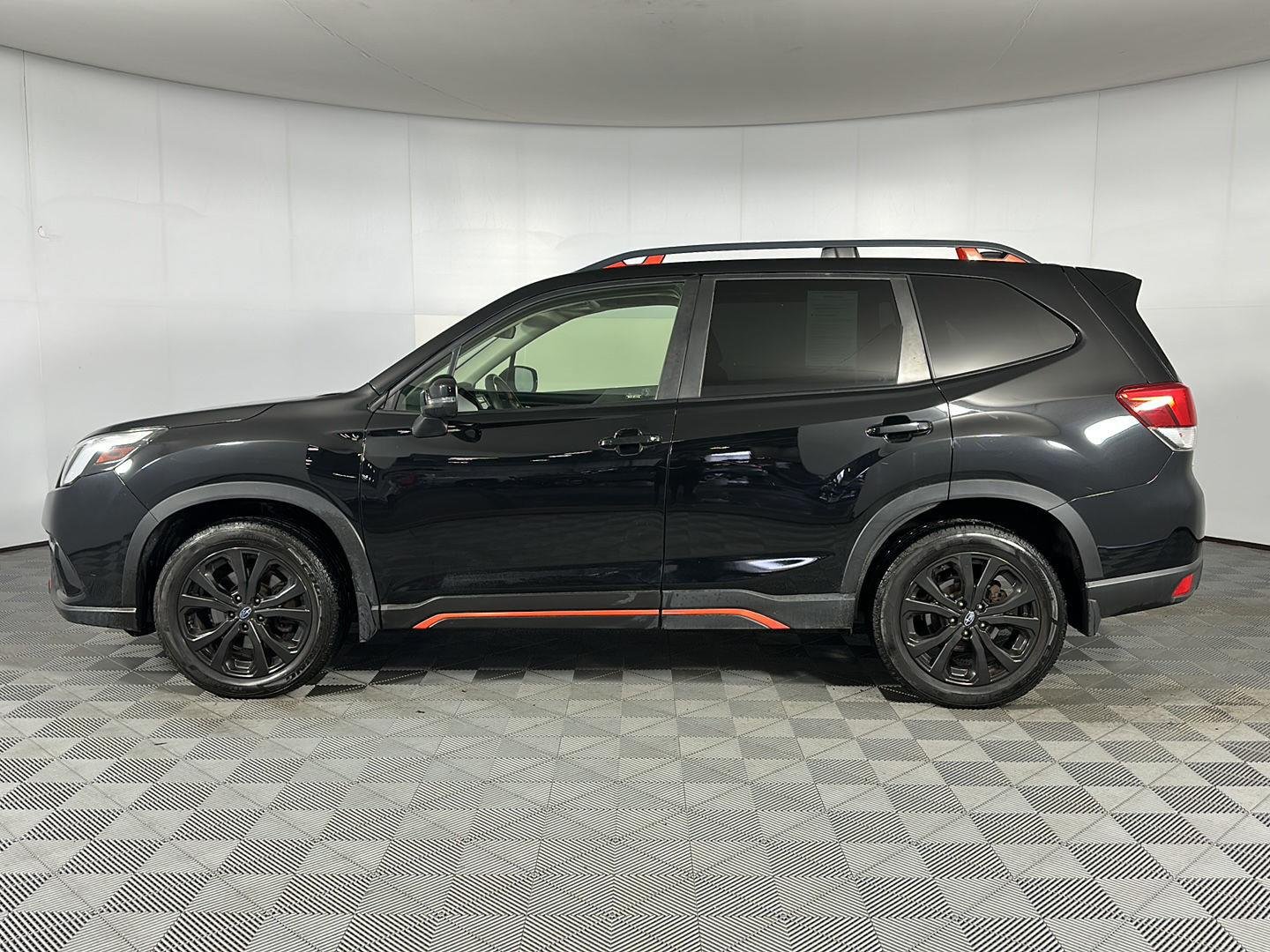 Used 2022 Crystal Black Silica Subaru Sport image 4