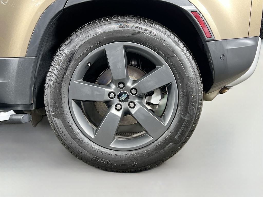 Used 2021 Gondwana Stone Metallic Land Rover S image 31