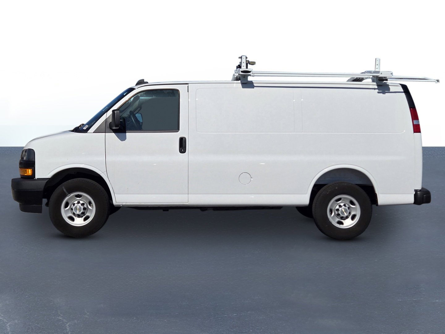 2025 Chevrolet Express Cargo Work Van - Photo 8