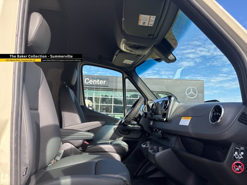 New 2026 White Mercedes-Benz AWD Cargo image 32
