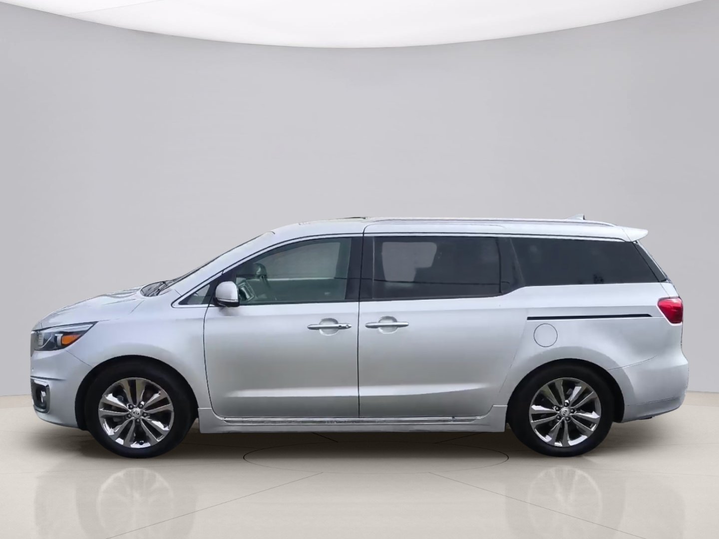 Used 2016 Silver Kia SX-L image 2