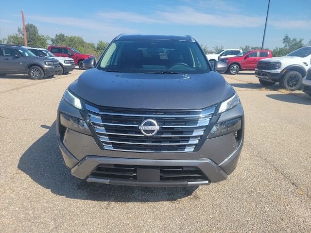 Used 2026 Gun Metallic Nissan SL image 19