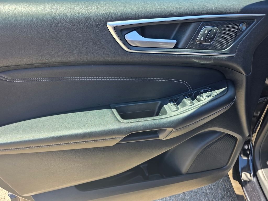 Used 2022 Black Ford Titanium image 13