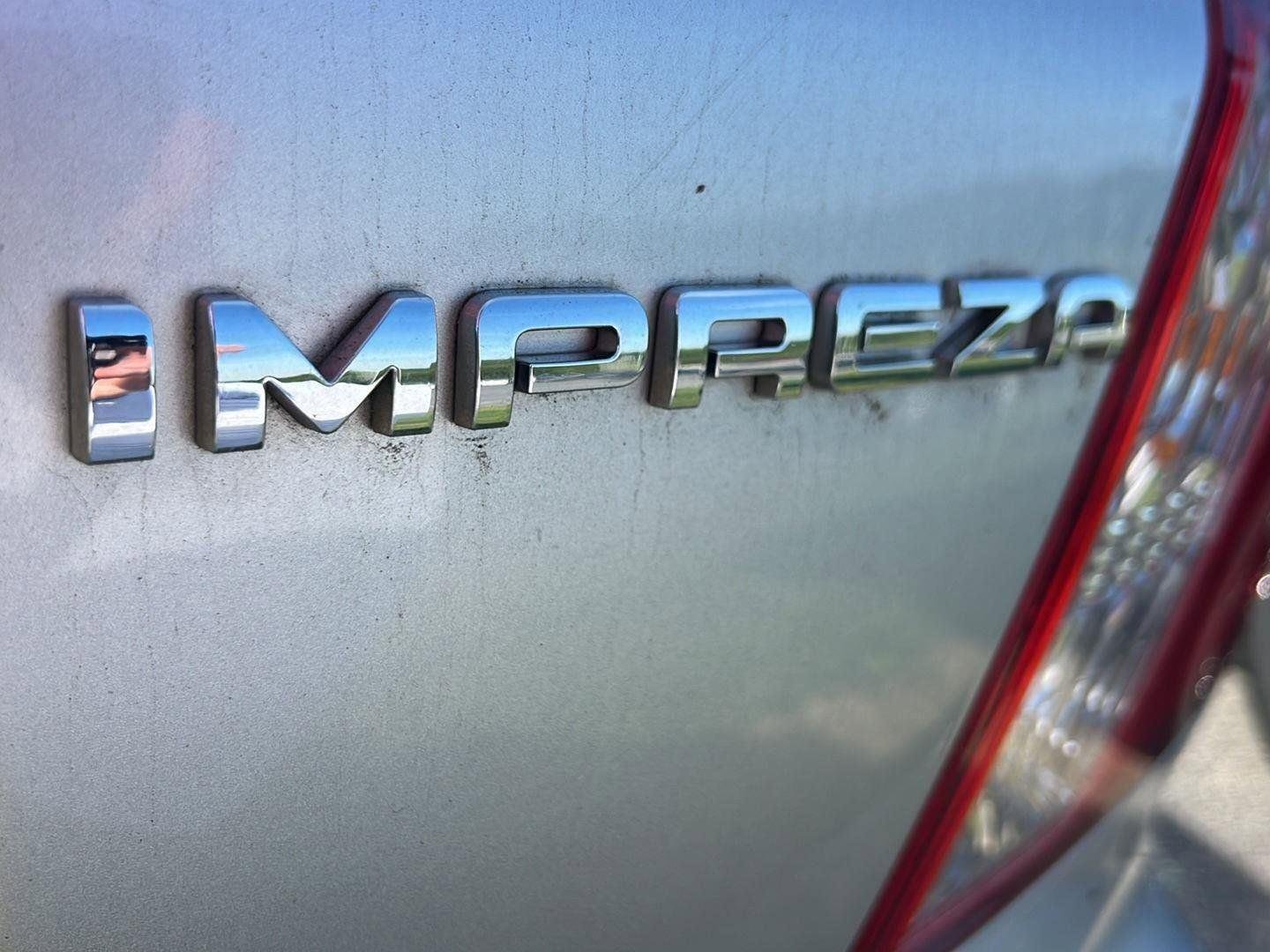 Used 2011 Spark Silver Metallic Subaru 2.5i image 15