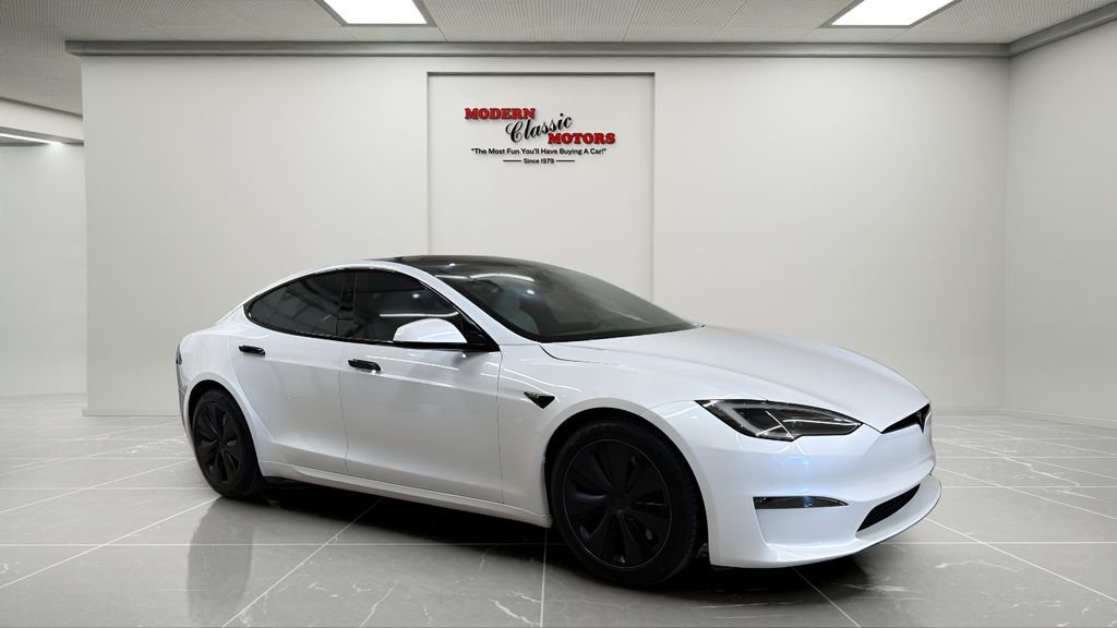 2023 Tesla Model S Plaid