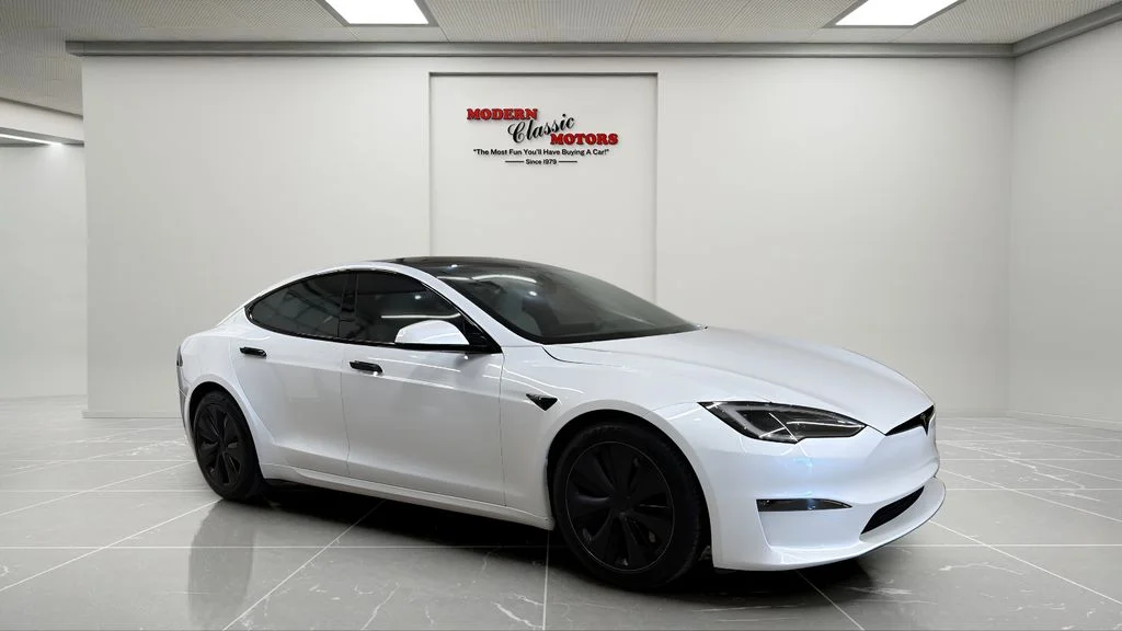 2023 Tesla Model S Plaid