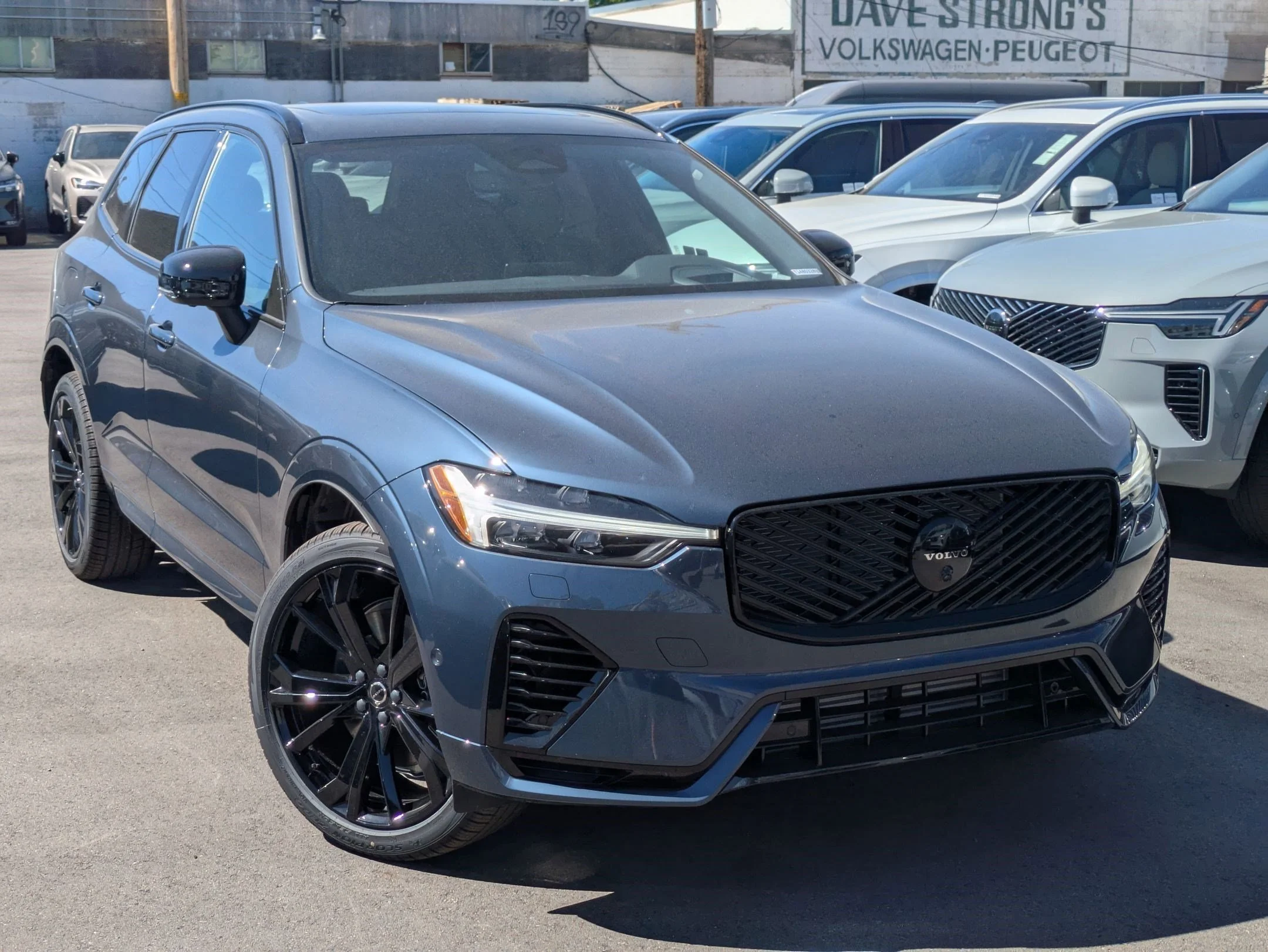 2026 Volvo XC60 T8 Ultra Black Edition Theme AWD's photo