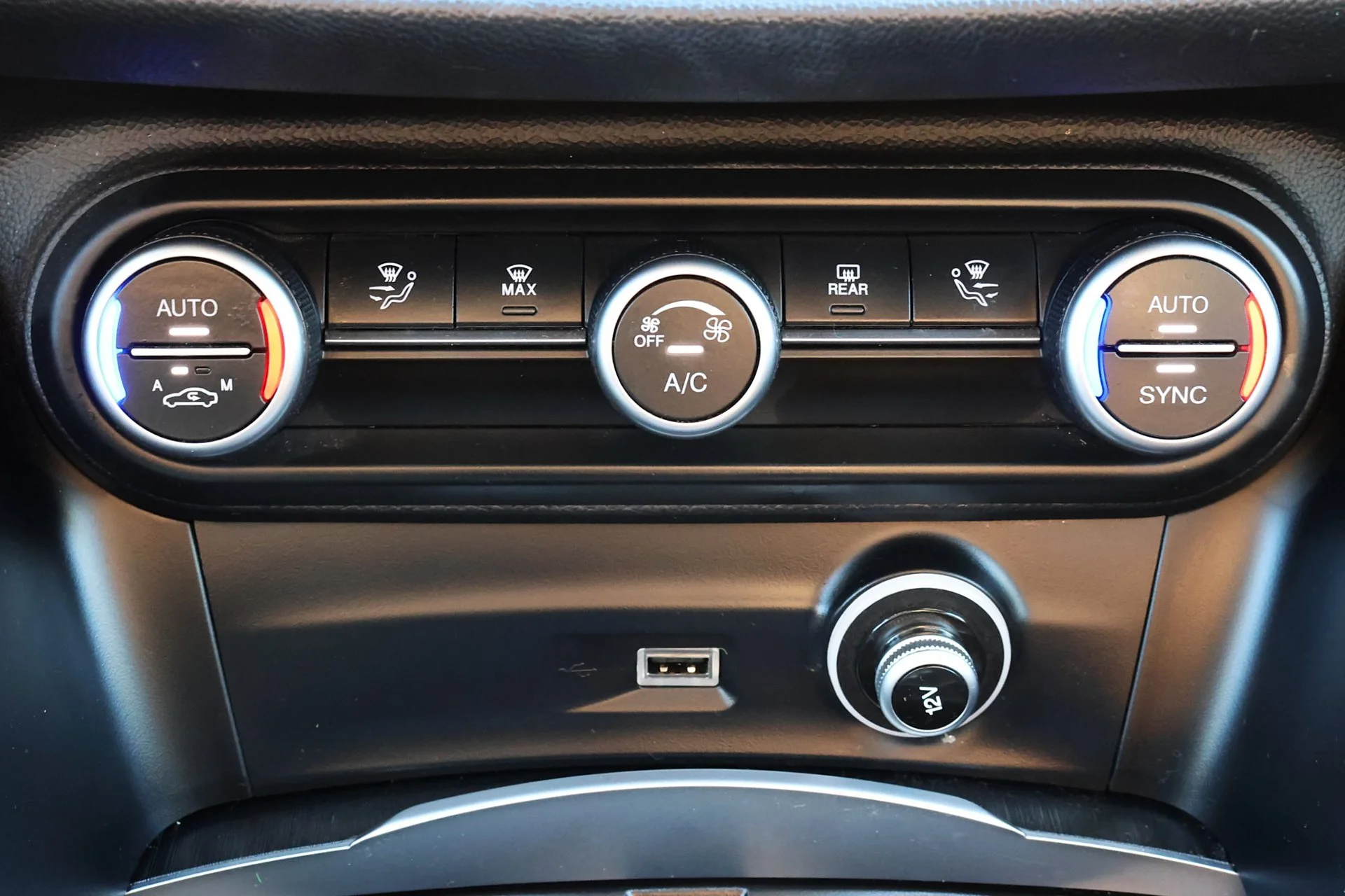 Used 2020 Gray Alfa Romeo Base image 16