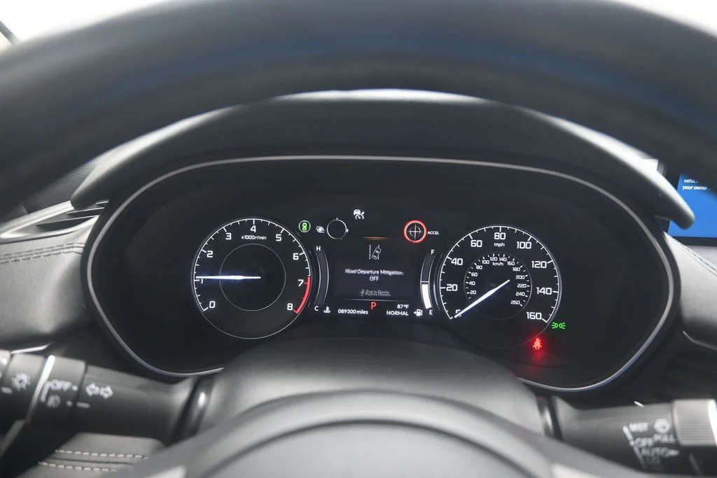 Used 2021 White Acura Advance image 25
