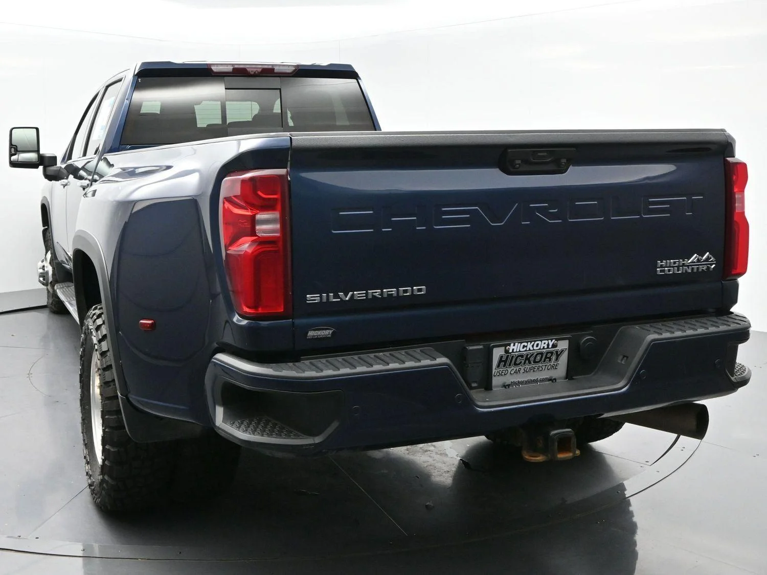 Used 2023 Northsky Blue Metallic Chevrolet High Country image 6