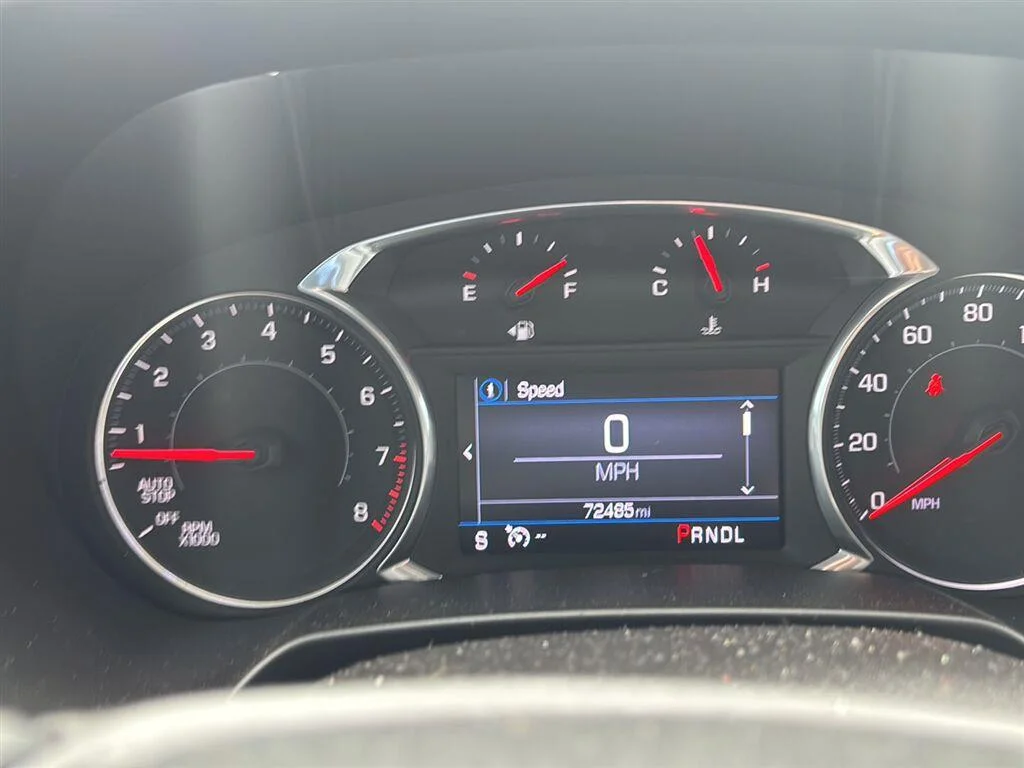 Used 2020 SILVER ICE METALLIC Chevrolet LT image 4