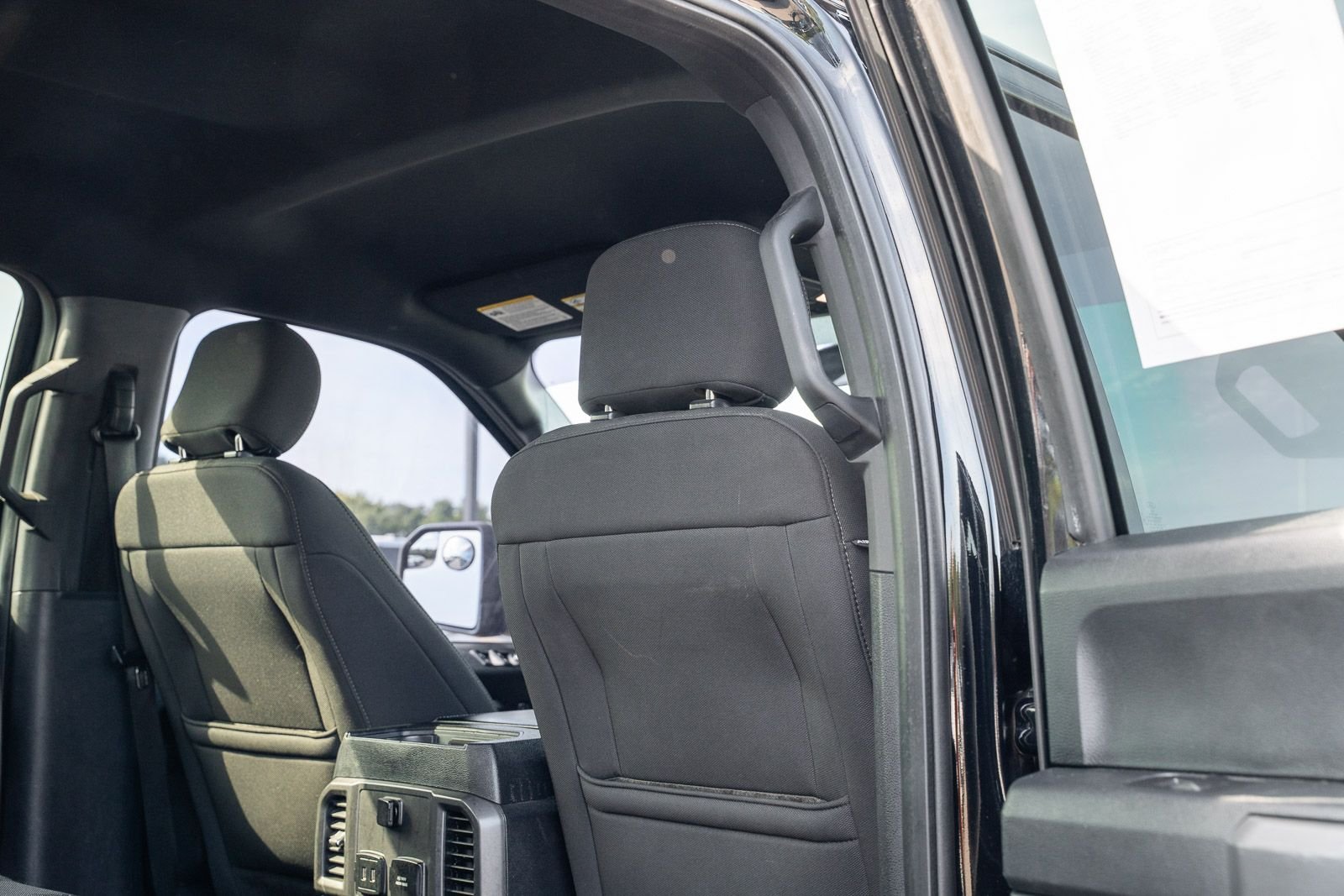 Used 2018 Black Ford XLT image 13