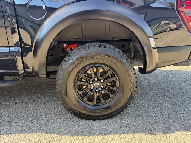 Used 2025 Black Ford Raptor image 22