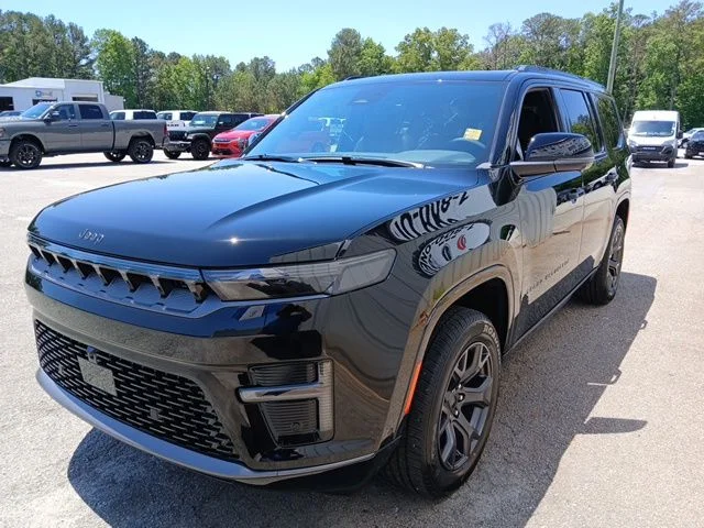 New 2026 High Gloss Black Exterior Paint Jeep Limited Altitude image 8