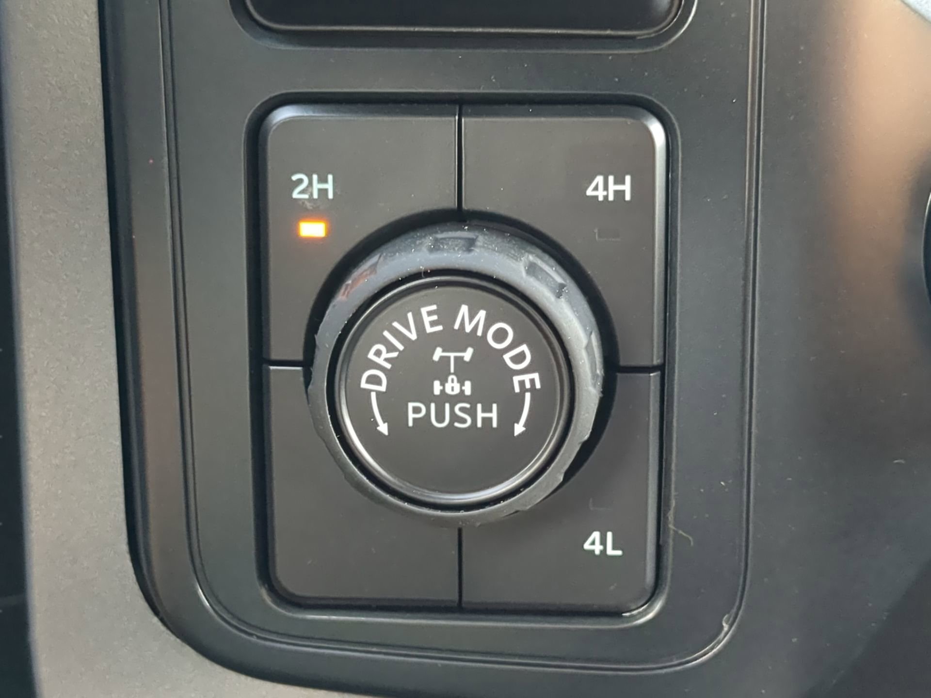 New 2026 Carbonized Gray Metallic Ford XLT image 60