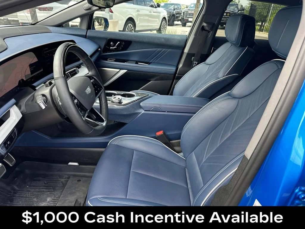 2025 Cadillac OPTIQ Luxury 2 - Photo 22