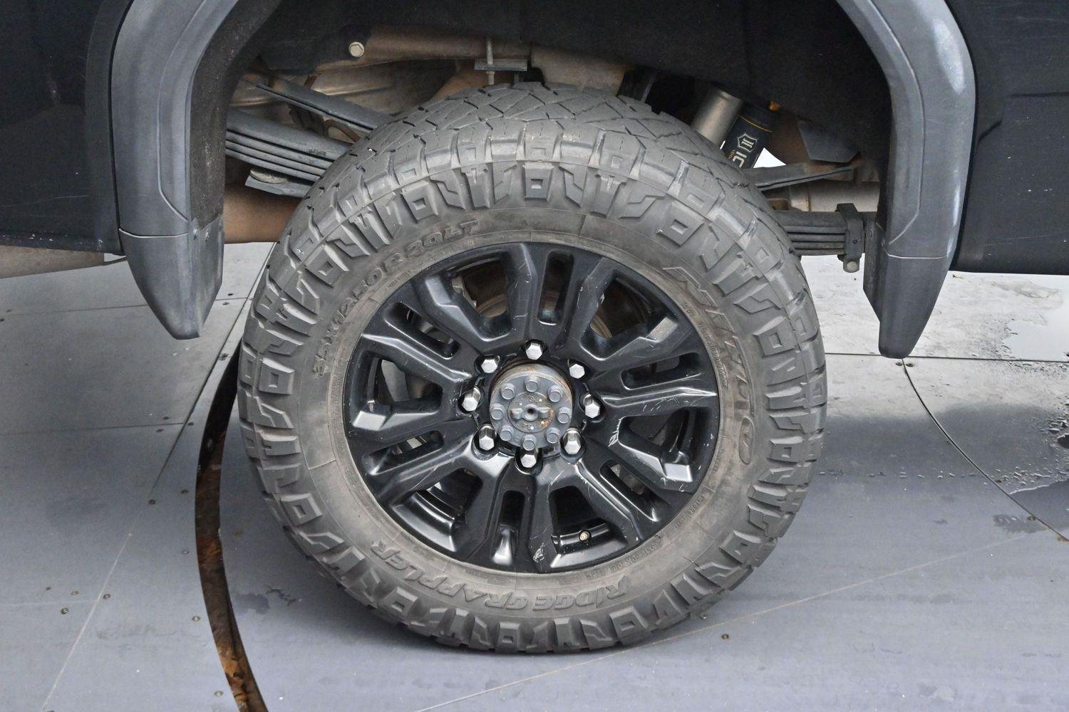 Used 2021 Ebony Twilight Metallic GMC Denali image 38