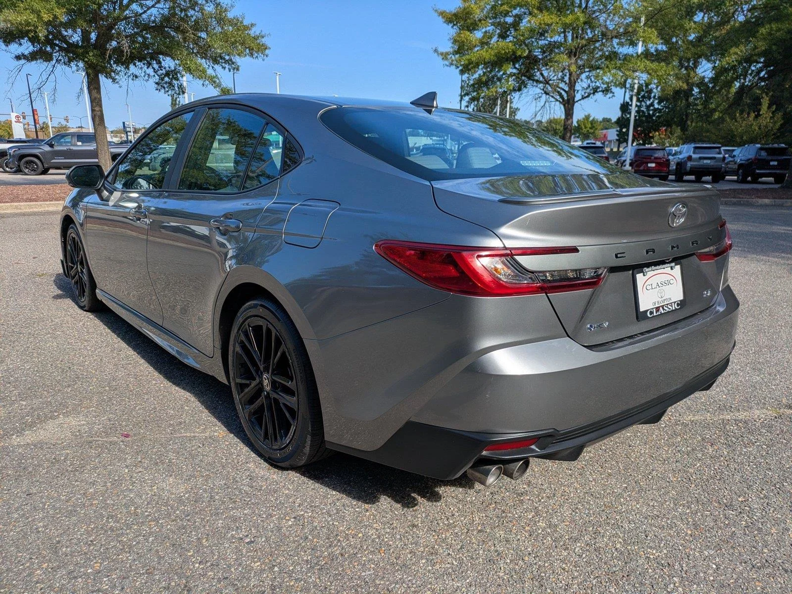 Certified Used 2025  Toyota SE image 6