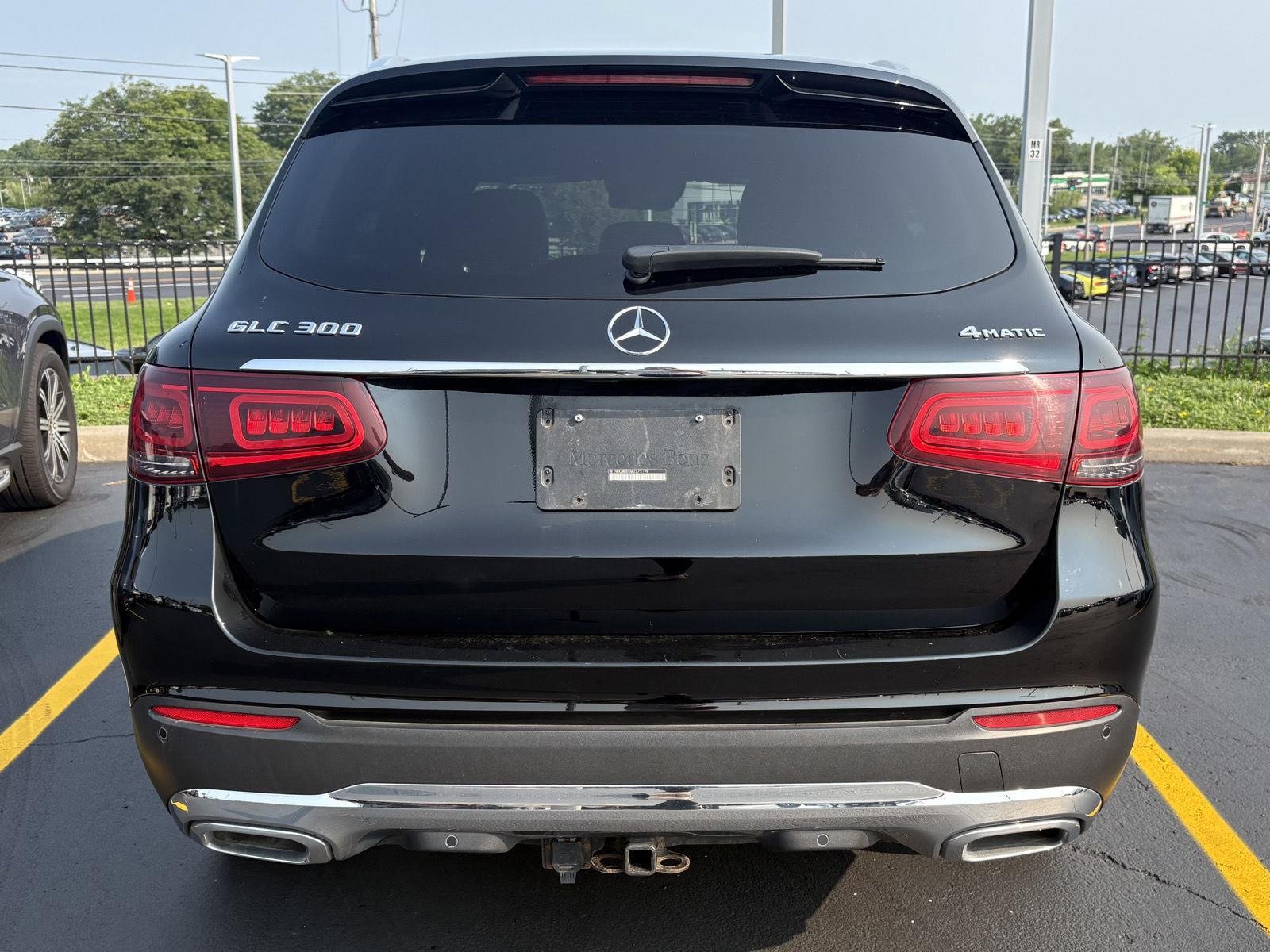 Used 2021 Black Mercedes-Benz GLC 300 image 5