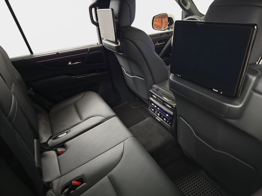 2025 Lexus LX 700h Luxury - Photo 11
