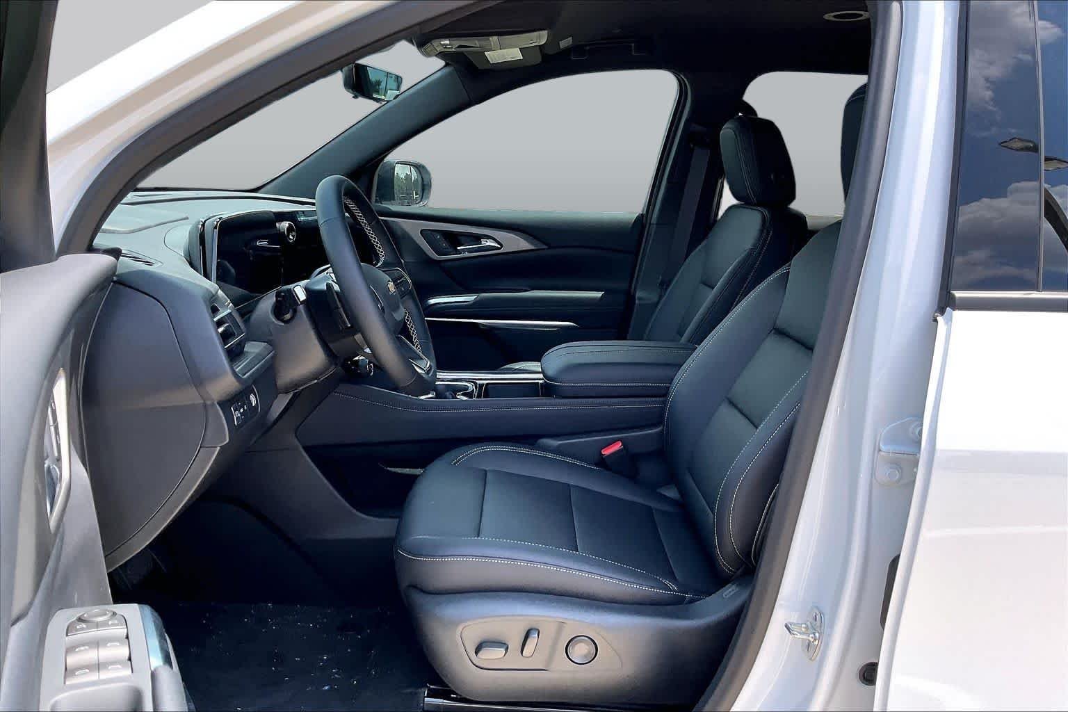2026 Chevrolet Traverse LT - Photo 10