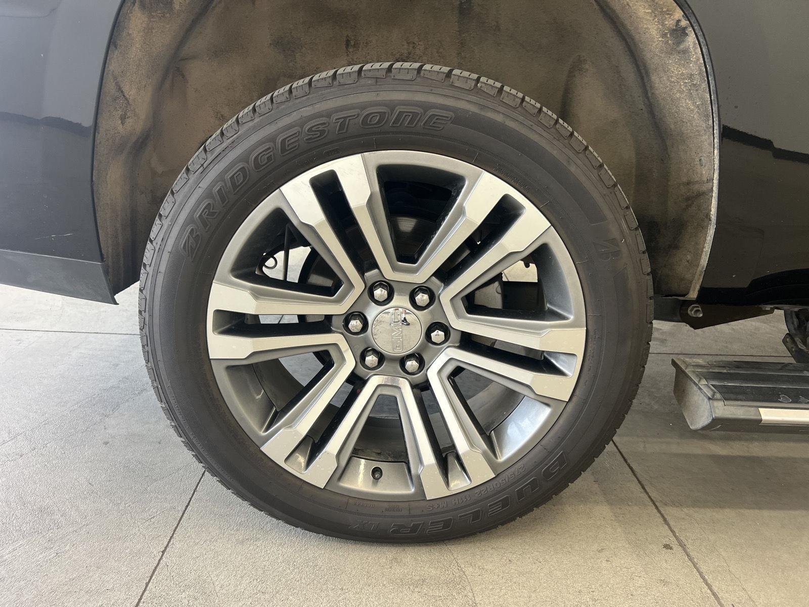 2020 GMC Yukon Denali - Photo 16