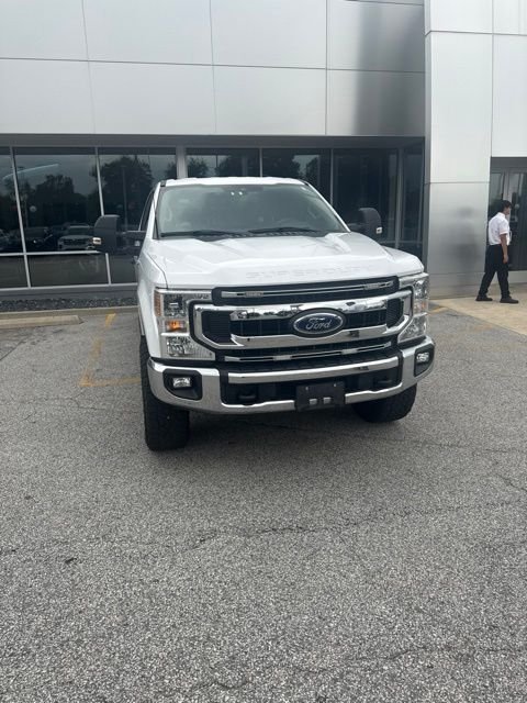 Used 2020 White Ford XLT image 2