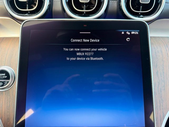 Certified Used 2024  Mercedes-Benz GLC 300 image 20