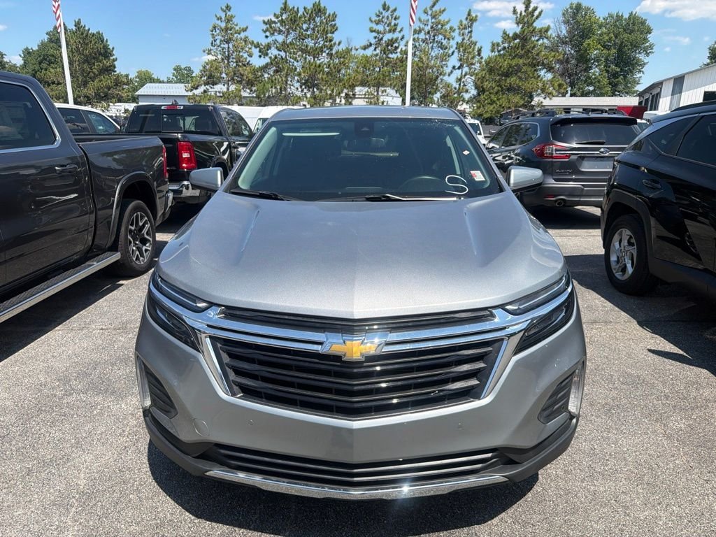 Used 2024 Gray Chevrolet LT image 7