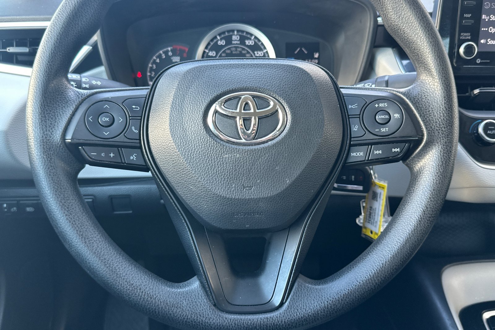 Certified Used 2022 White Toyota LE image 21