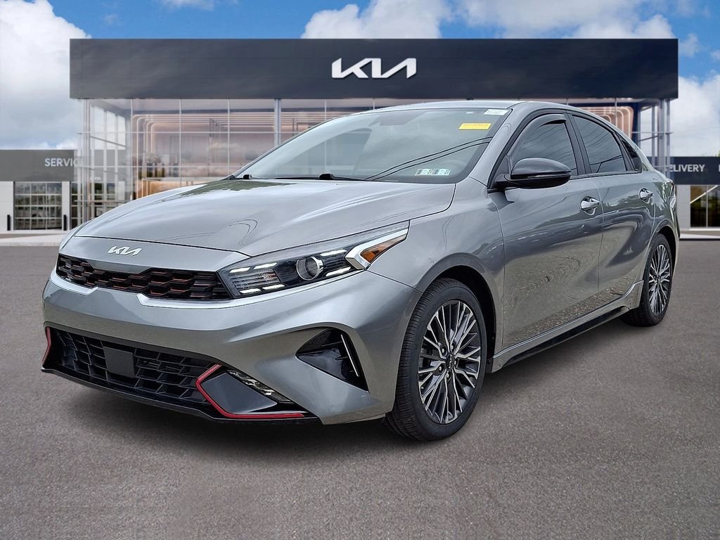 Used 2023 Gray Kia GT-Line image 3