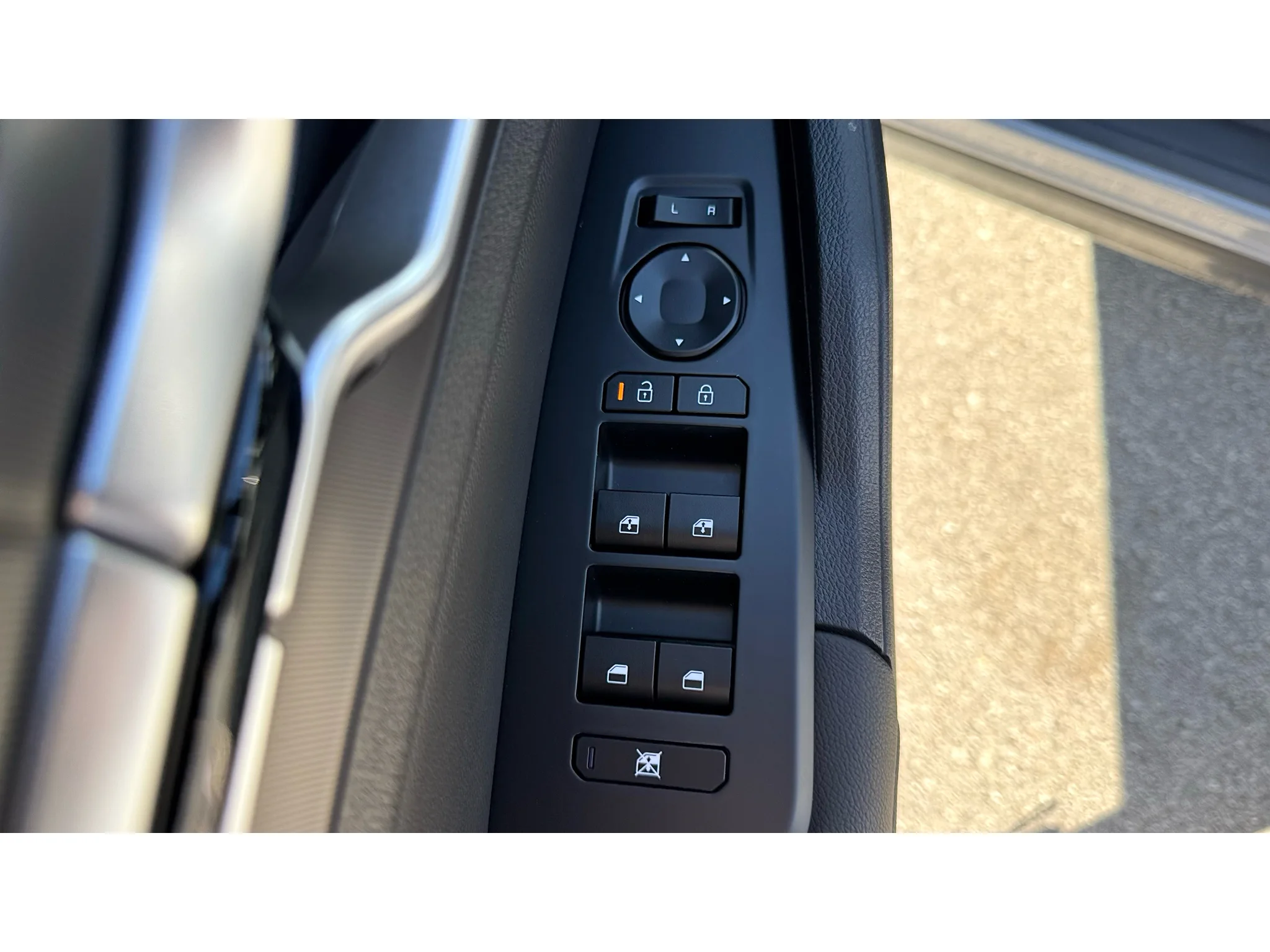New 2027 Wolf Gray Kia EX image 24