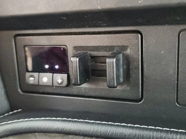 Used 2023 Red Nissan Platinum image 39