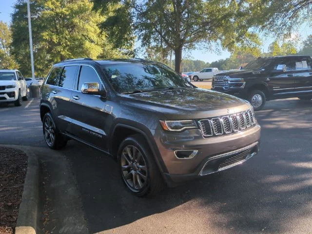 Used 2019 Gray Jeep Limited image 7