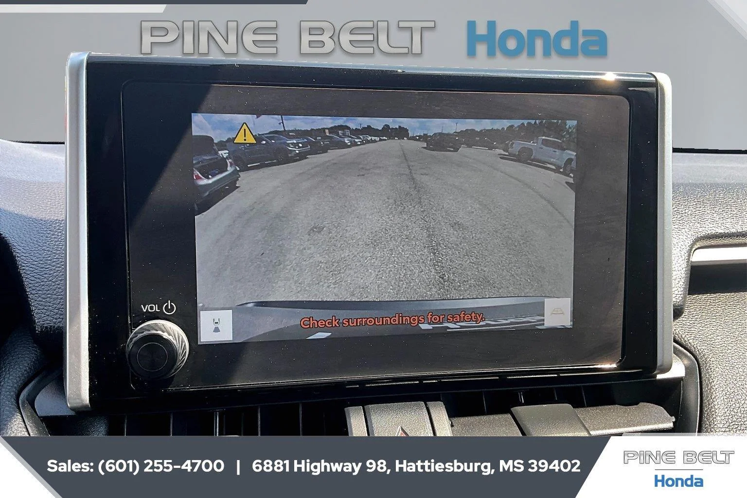 Used 2025 Silver Sky Metallic Toyota XLE image 15