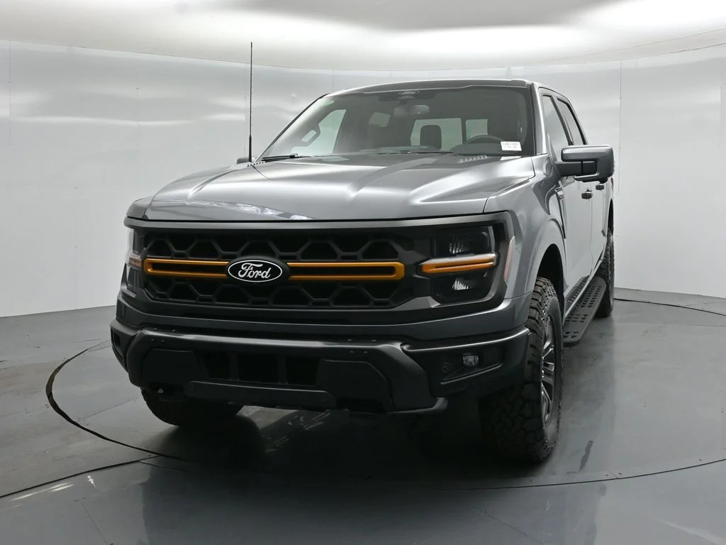 New 2026 Carbonized Gray Metallic Ford Tremor image 54