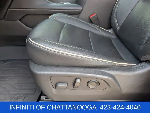 Used 2022 Black GMC SLT image 21