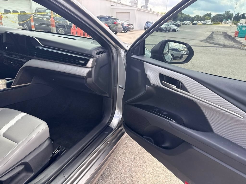 Used 2025 Heavy Metal Toyota SE image 16